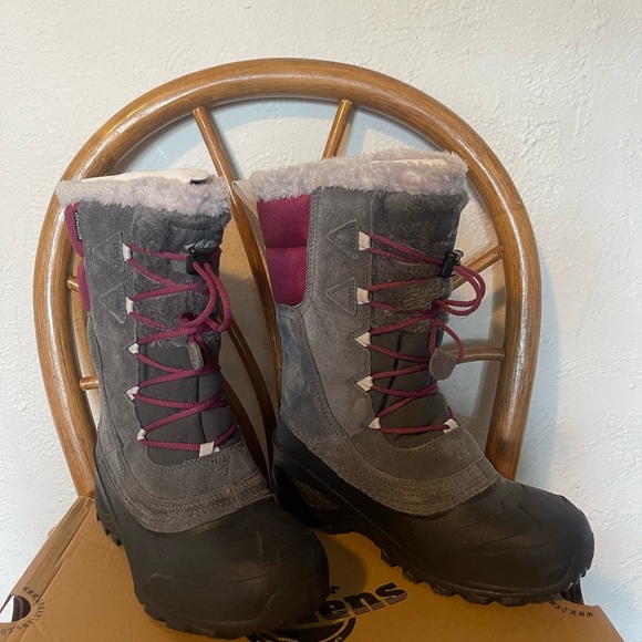 The North Face New Snow Boots - Picture 6 of 6